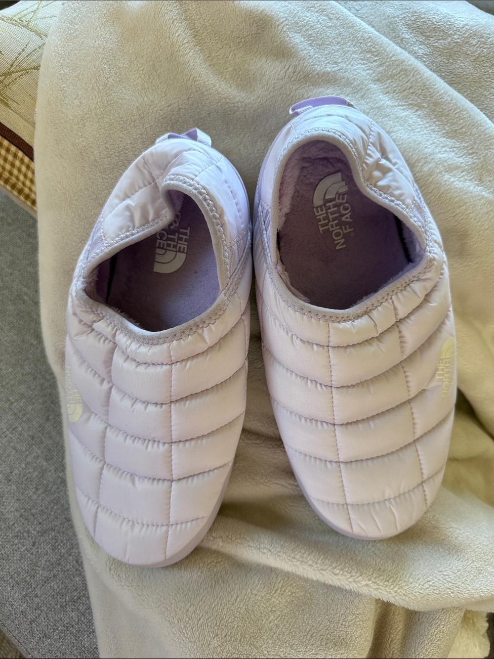 North face slippers